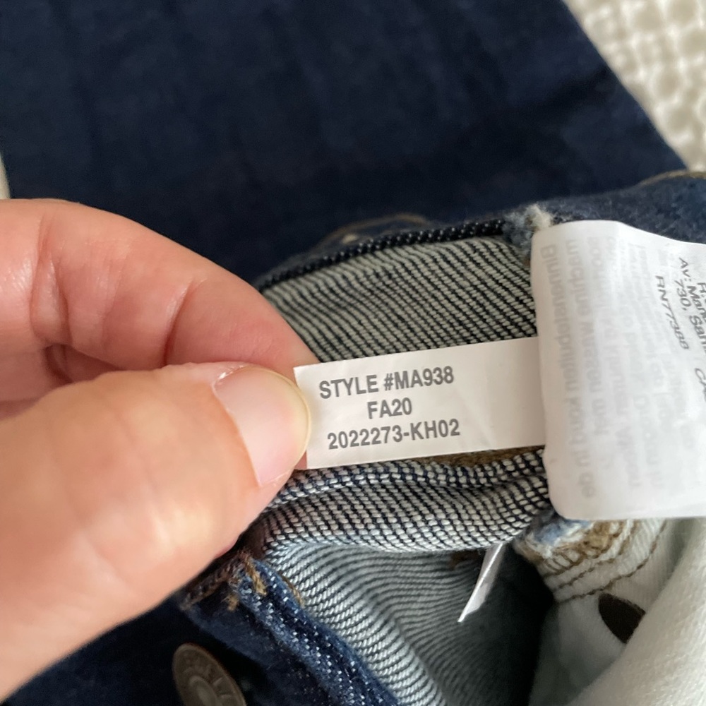 Madewell 9" Mid-Rise Skinny Jeans in Orland Wash: TENCEL™ Denim Edition - Picture 13 of 14